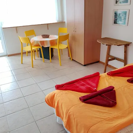 6 Treti Mart Street 2 Floor South Kamp alanı